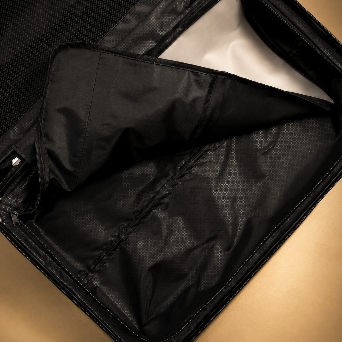 Trochi Charles Trunk Check-In Large — Black (view 7)