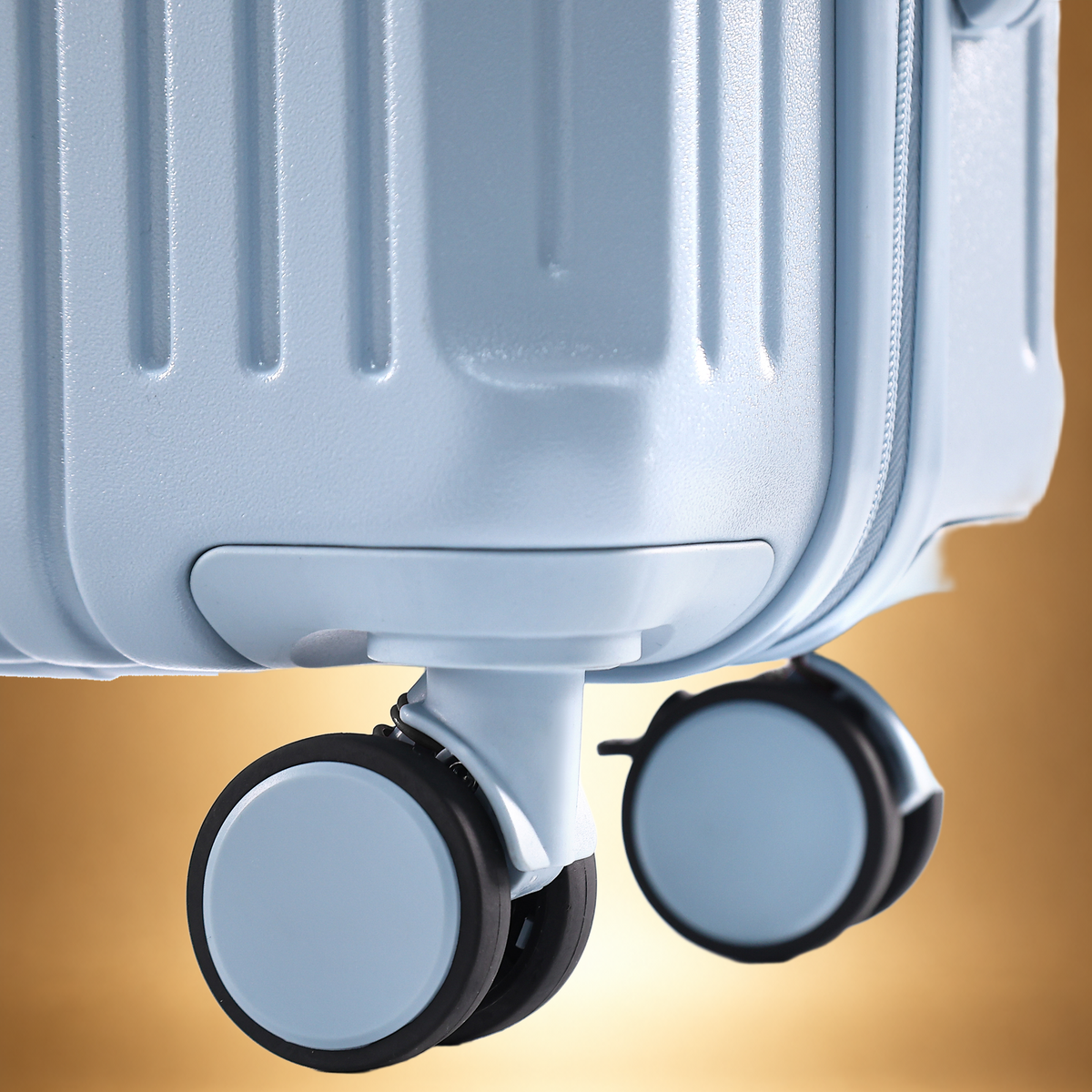 Trochi Charles Trunk — Arctic Blue — product view